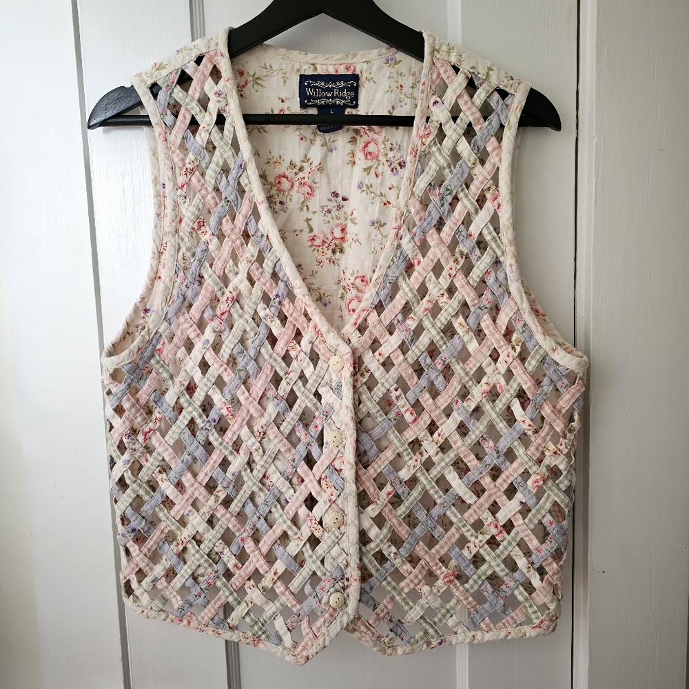 Woven Quilted Floral Vest | Size large